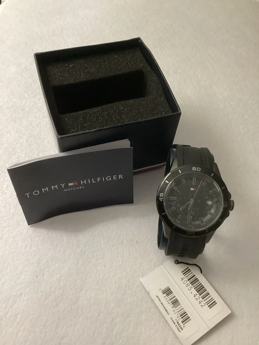 Tommy Hilfiger bold tommy